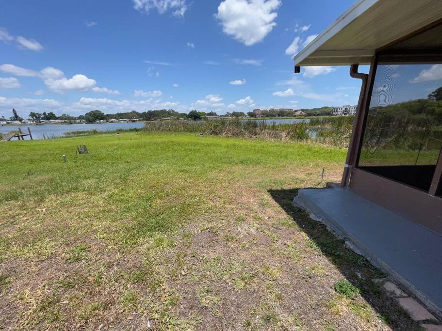 Lakeside Retreat - 3 Bedroom, 2 Bathroom House By The