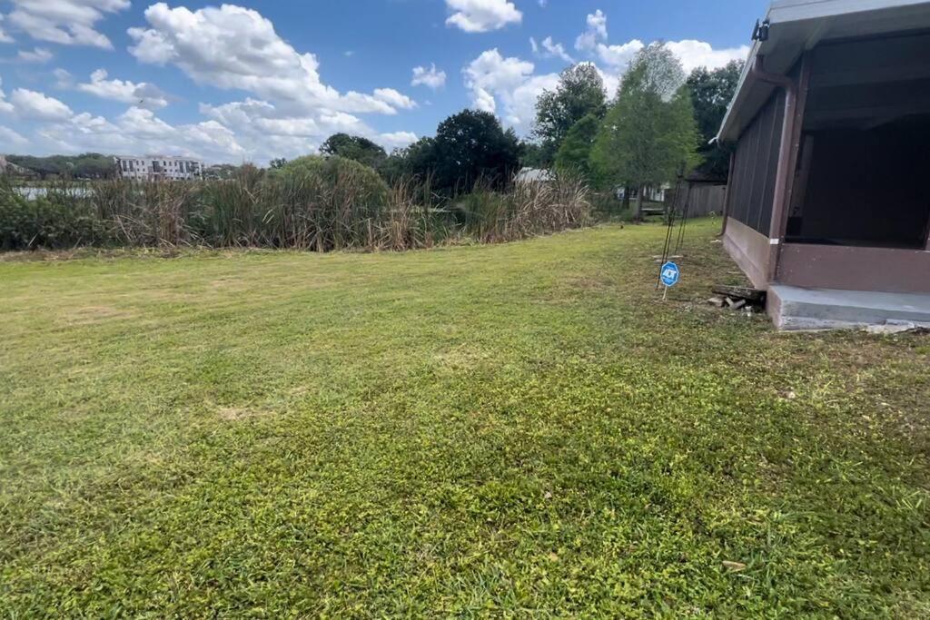 Lakeside Retreat - 3 Bedroom, 2 Bathroom House By The Holiday home