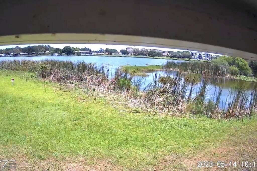 Lakeside Retreat - 3 Bedroom, 2 Bathroom House By The Holiday home