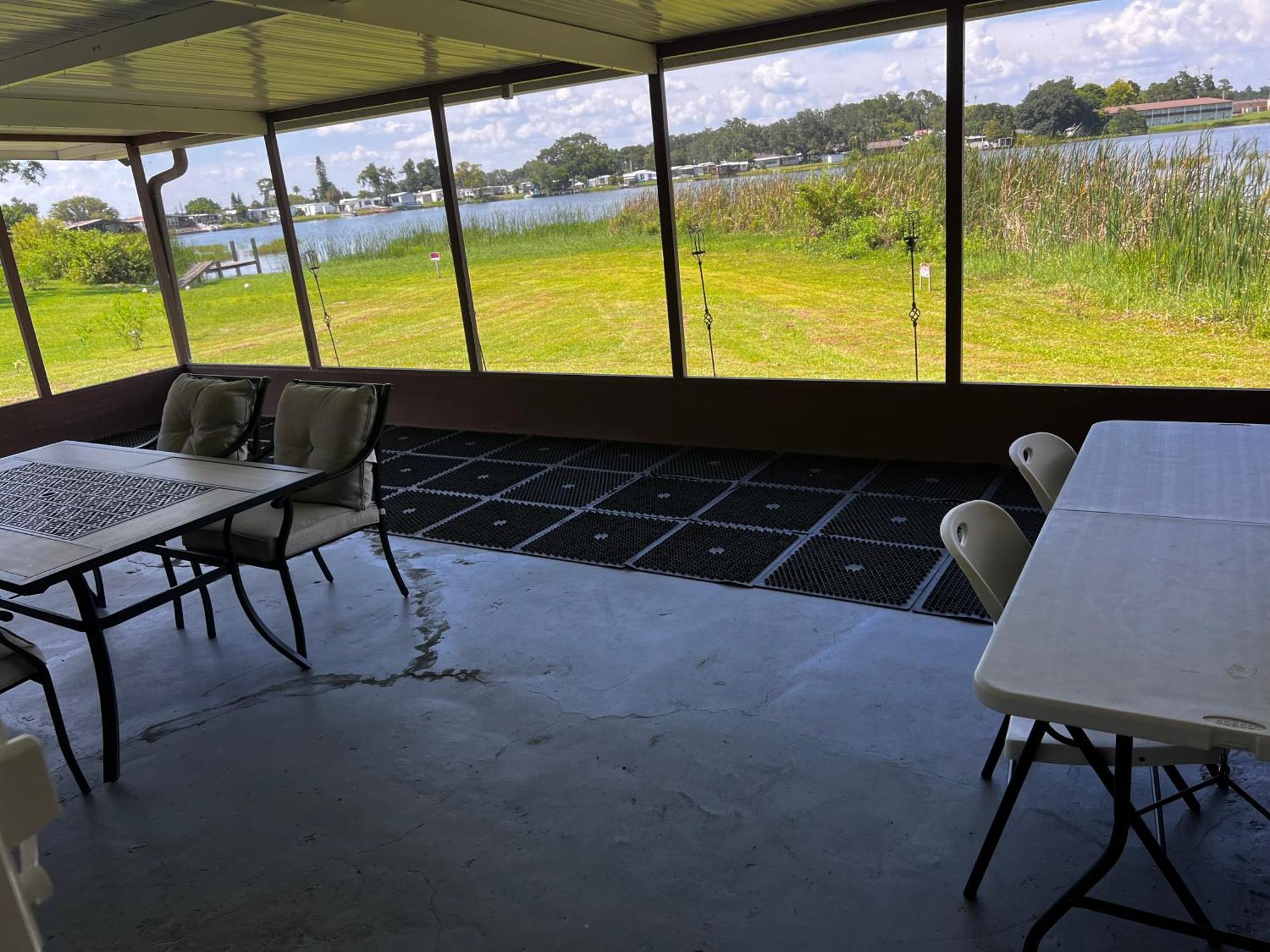 Holiday home Lakeside Retreat - 3 Bedroom, 2 Bathroom House By The *
